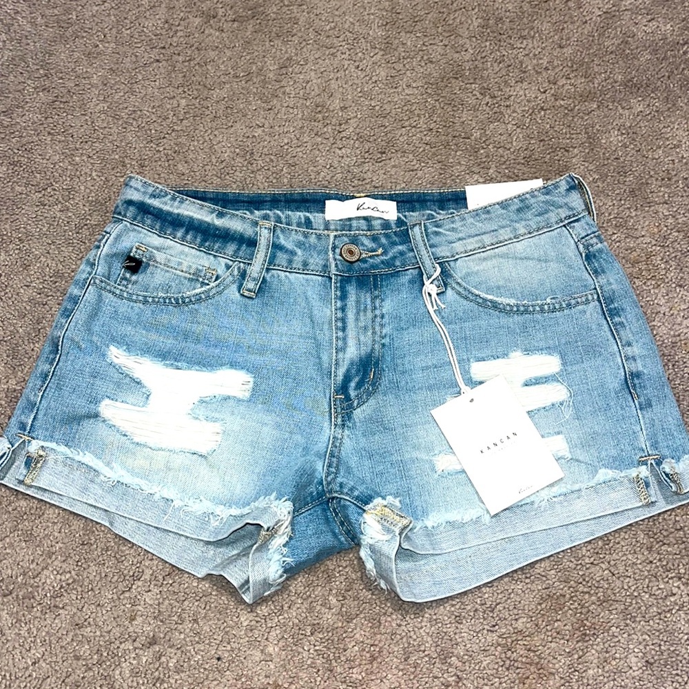 BNWT Kancan shorts light wash size small